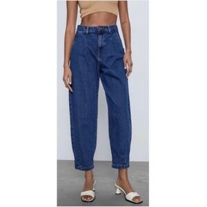 Zara high waist tapered jeans medium wash size 2 cotton